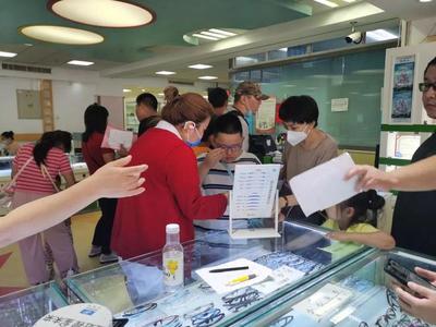 同款眼鏡售價竟差5倍！揭秘眼鏡銷售中的定價迷霧